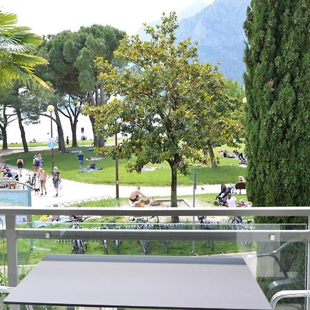 Terrazza Sul Lago Рива-дель-Гарда Экстерьер фото